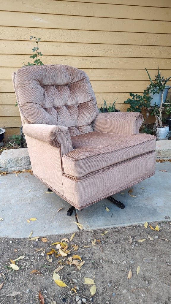 Vintage Sears Collection Swivel Chair