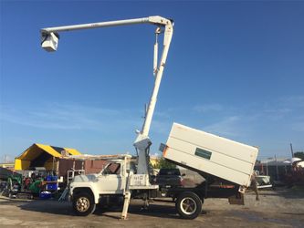 Bucket Truck 