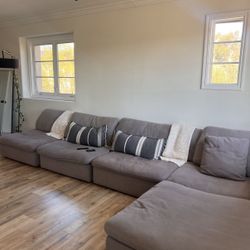 Jerome’s Grey Couch Sectional