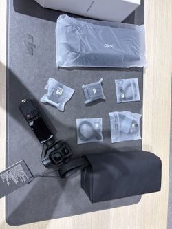 DJI Osmo Pocket 4P Pro Gimbal Camera Black Multi-Language Standard Combo Box