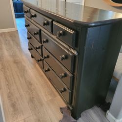 Black Solid Wood Dresser