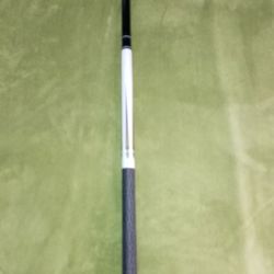 White And Black Cue