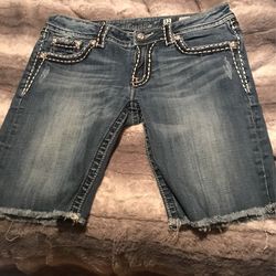 Miss Me Shorts Size 31