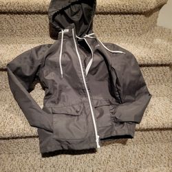 HUK wet weather jacket
Size Small, New