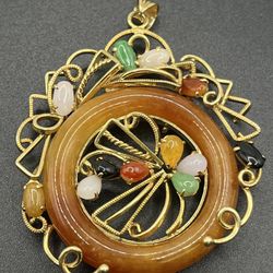 Gold and Jade Pendant 14k