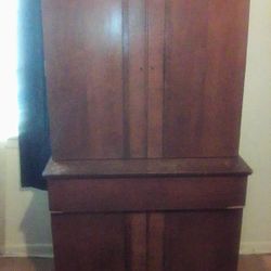 Oak  Wine Cellar