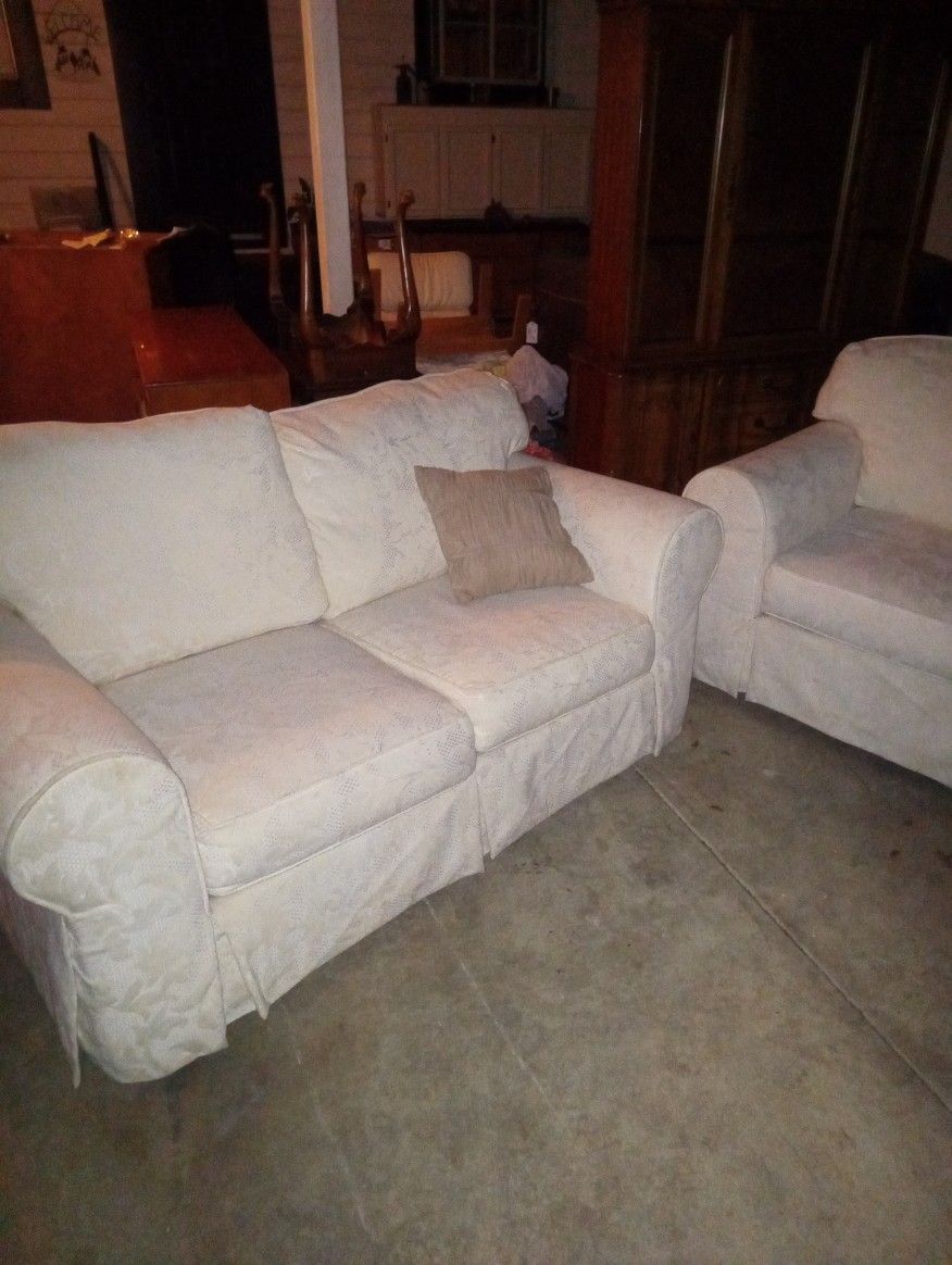 White Loveseat Set