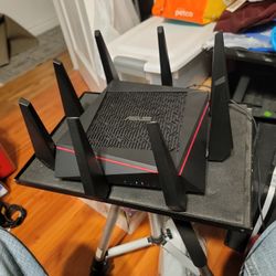 ASUS AC5300 ROUTER 