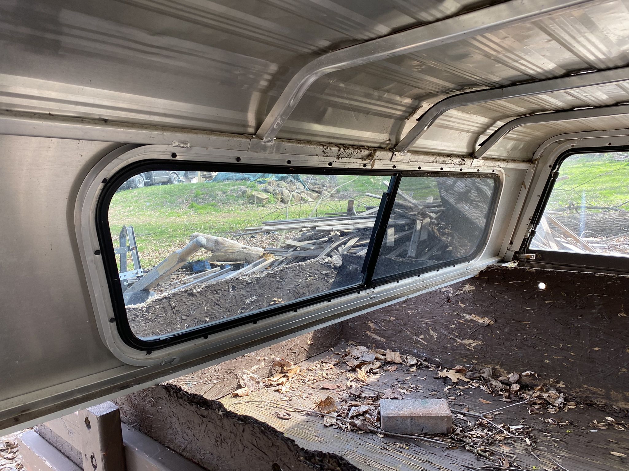 Truck Caps