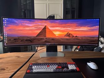 Samsung Odyssey OLED G9 49” Ultrawide Curved Gaming Monitor - 240hz - 5120x1440 - perfect condition