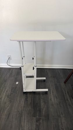 Standing desk