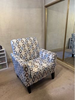 Arm chair