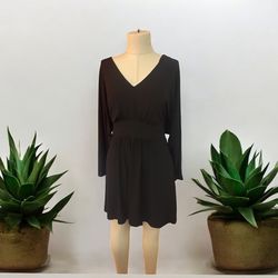 Large Black Neck Long Sleeve Guess dress