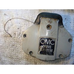 OMC 981098 Upper Drive Cap, Stringer Mount Outdrive, Sterndrive Upper Drive Cap