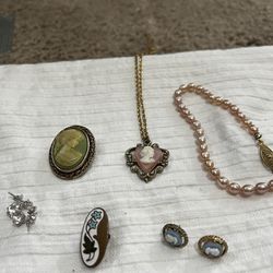 Miscellaneous Jewelry 