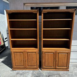 2 traditional solid oak wood 6- layer shelf bookcase /  display / curio / cabinet $125 ea 