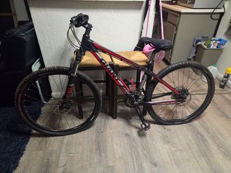 Giant Talon Mountain Bike