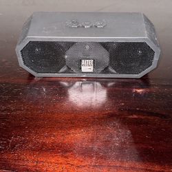 Portable Waterproof Bluetooth Speaker 