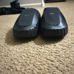 Nike mind slides black size 10
