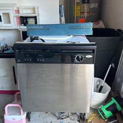 Whirlpool Dishwasher
