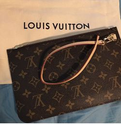 Louis Vuitton wristlet neverfull tote monogram for Sale in Vallejo, CA -  OfferUp
