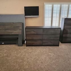 Bedroom Set - 3 Piece Windlore Collection By Ashley furniture Dark Brown