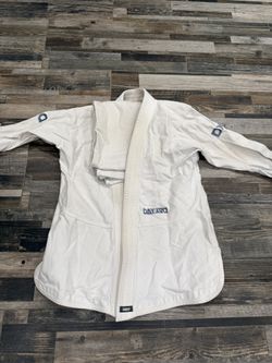 10 Used Jiu Jitsu Gi’s