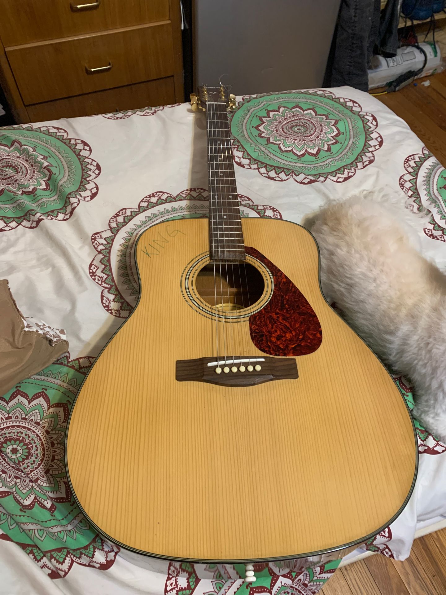 Yamaha F35 Guitar in very good condition