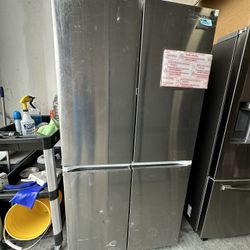 Samsung New Fridge Scratch & dent 