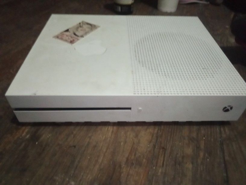 Broken Xbox One Console 