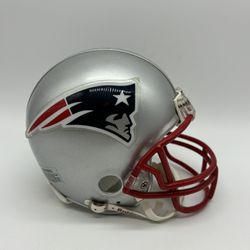 Riddell New England Patriots 3 5/8 Football Mini Helmet