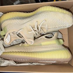 Yeezy Size 6 Men Brand New 