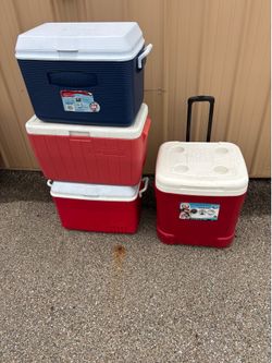 4-Bundle Coolers Rubbermaid,Coleman,Igloo