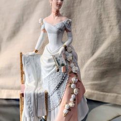 Mrs Albee Porcelain Figurine 