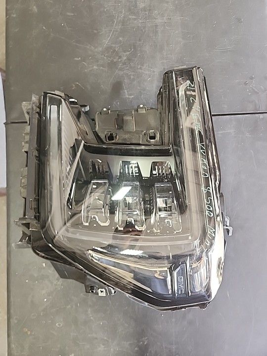 GMC Yukon Headlight Driver Side 2021 2022 2023 2024 Part $500