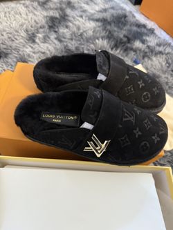 Louis Vuitton Slippers 