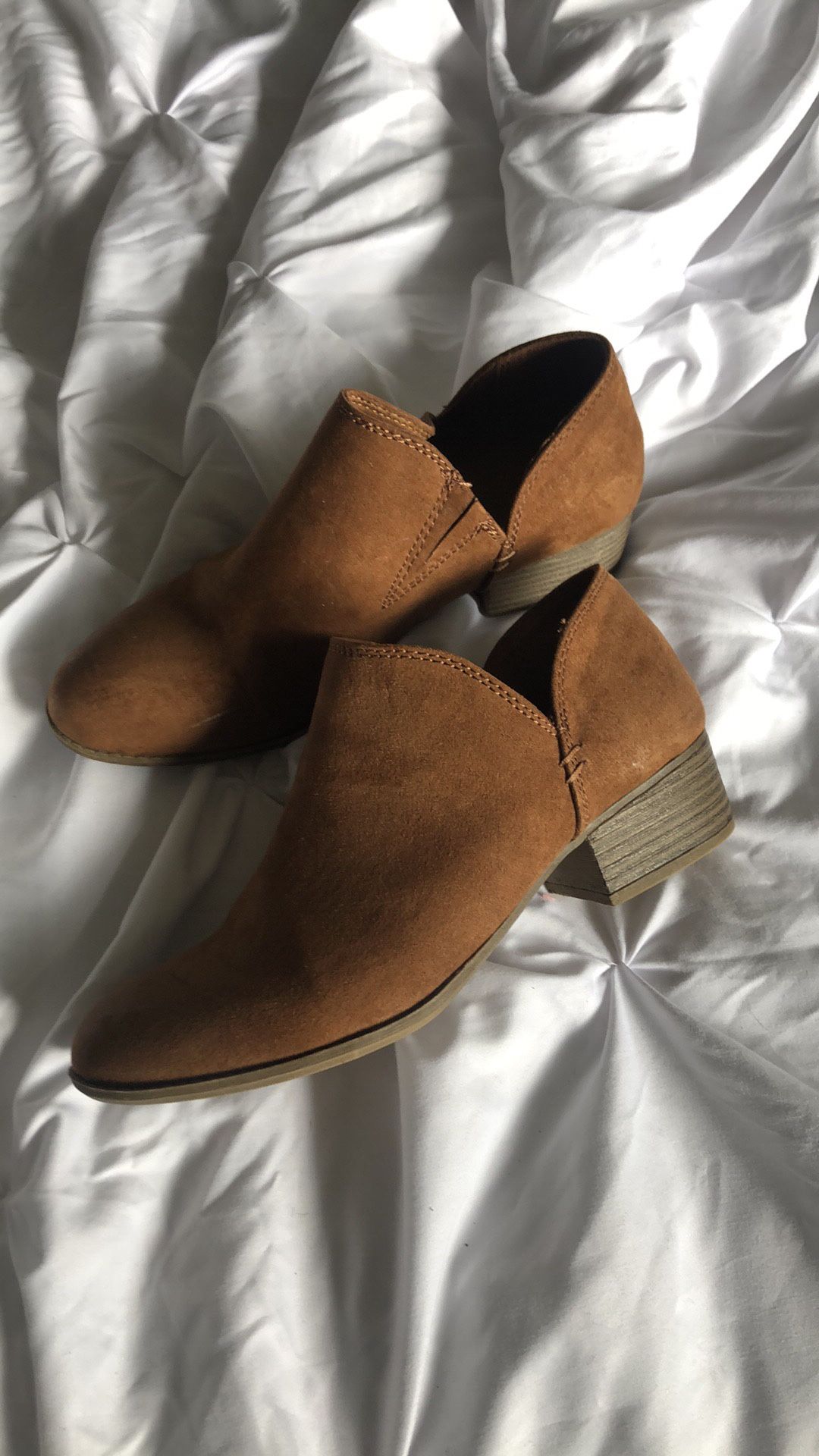American Eagle ankle boots