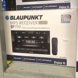Blaupunkt Double Din Bluetooth Stereo With Apple CarPlay And Android Auto 