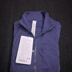 Lululemon Full Zip Jacket Size 4 navy blue  NWT