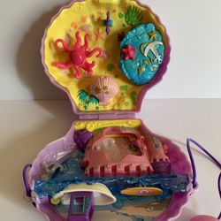 Polly Pocket Tiny Power Seashell Purse 