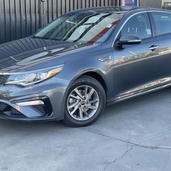 2020 Kia Optima 