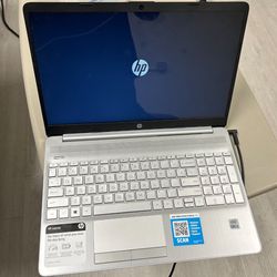 HP Laptop 15-dw2065st i5 8gb Ram 256gb SSD