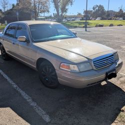 1998 Ford Crown Victoria