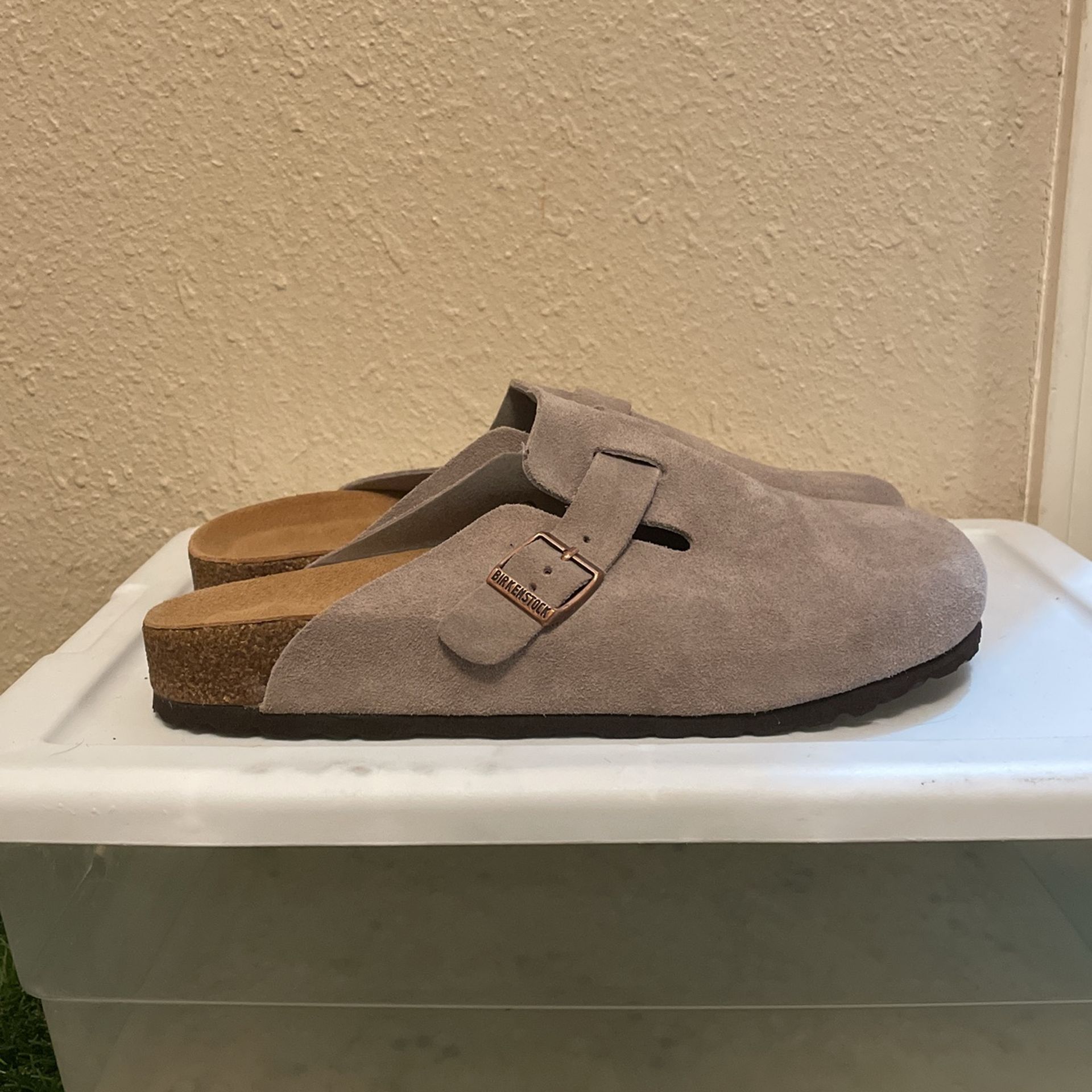 Boston Birkenstocks Size 9 Men’s