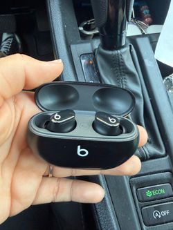 Beats wireless earbuds