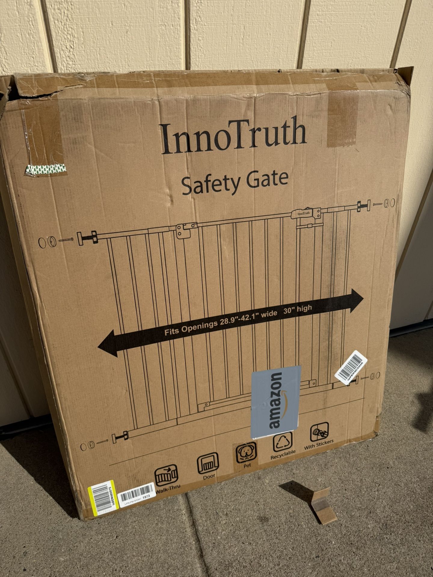 BRAND NEW BLACK BABY GATE
