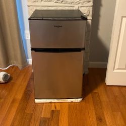 Whirlpool Mini Fridge