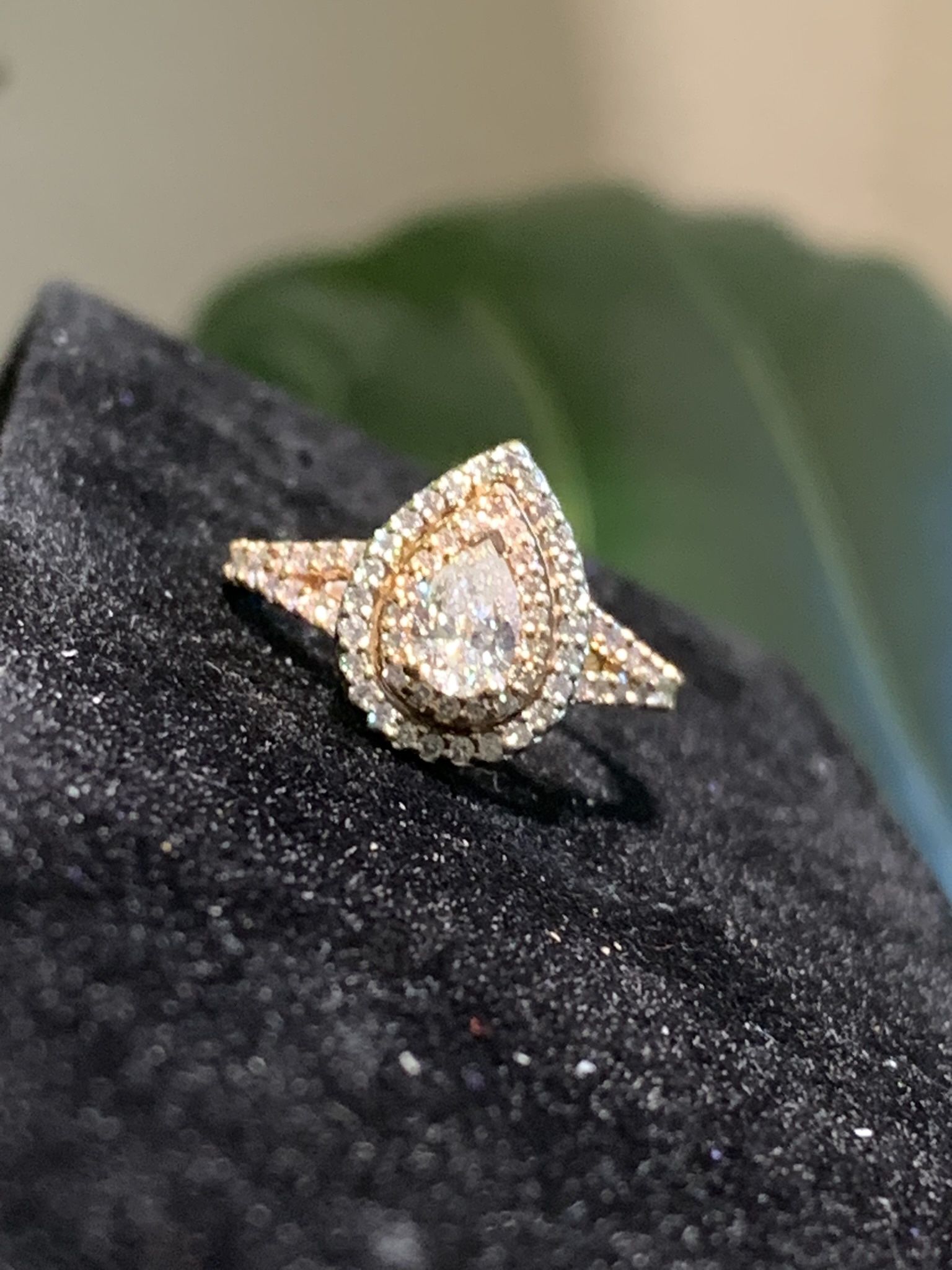 Diamond Pear Shape Engagement ring