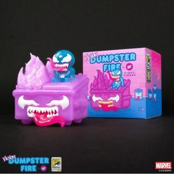 SDCC 2026 exclusive 100% Soft marvel Venom dumpster fire glow-in-the-dark IN hand