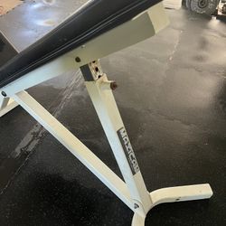 Weight Bench 